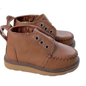 TOMS Chukka Boot Toddler/Infant size 5 - NWT
